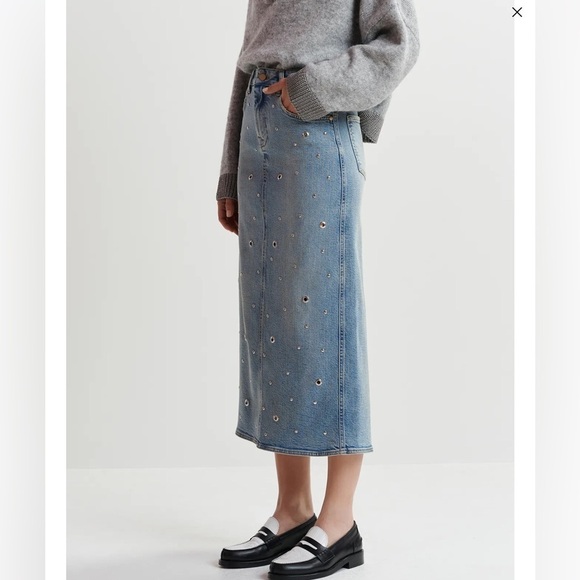 Essentiel Antwerp Blue Eyelet Denim Skirt NWT Grommet Detailing Women’s Size 8 - Picture 9 of 16